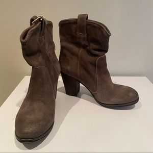 Hundred 100 Brown Suede Ankle Boots Size 6